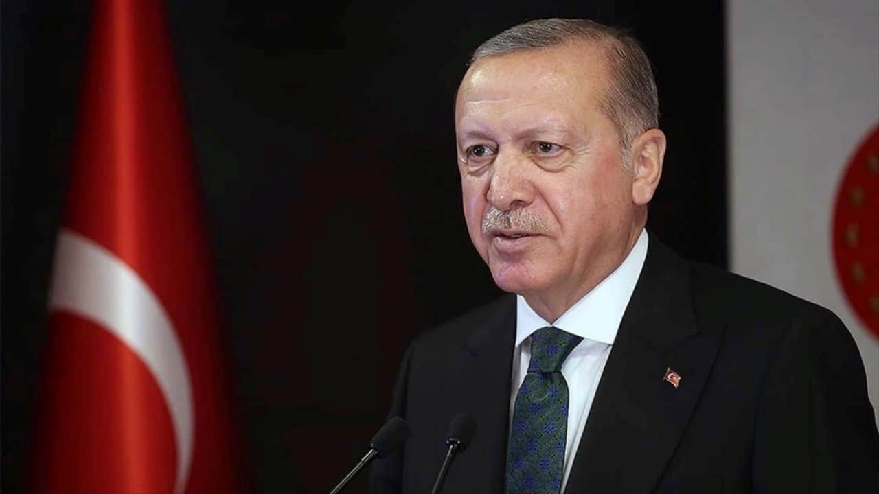 Cumhurbaşkanı Erdoğan'dan CAATSA Yaptırımlarına Karşı Sert Mesajlaranı Yardımcısı Yılmaz, Hisse Senedi ve Kripto Vergisi İddialarını Reddetti