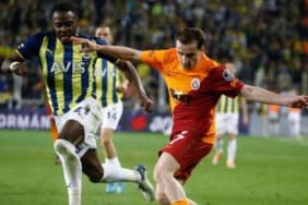 Fenerbahçe - Galatasaray Derbisinde 11'ler Belli Oldu!