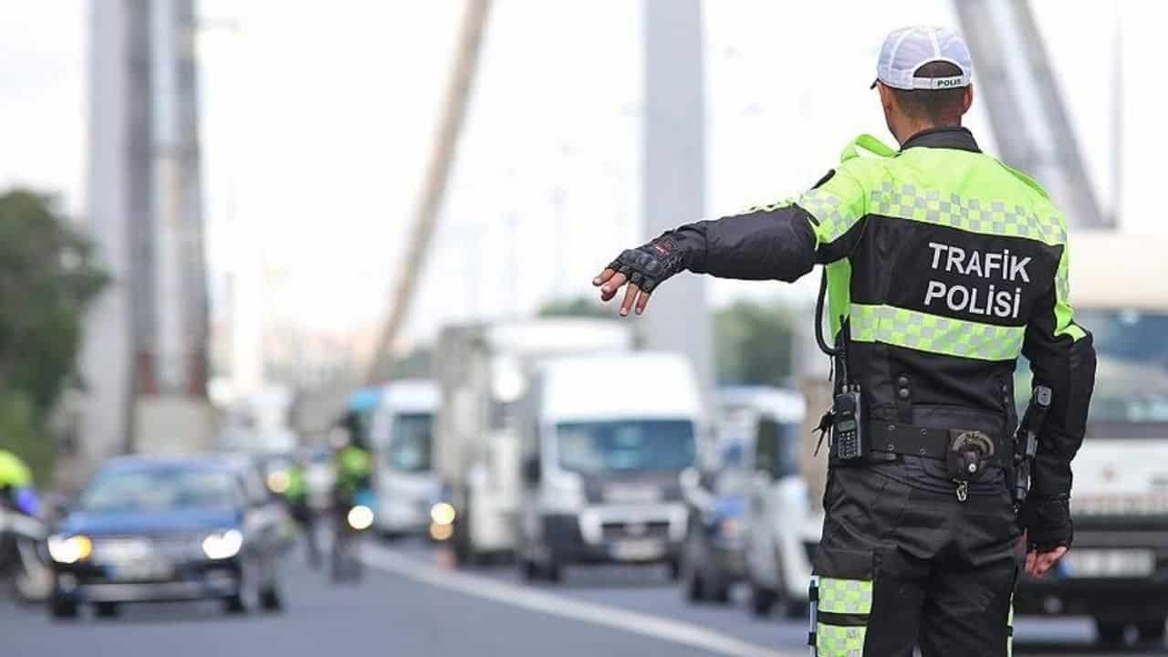 _İçişleri Bakanı Yerlikaya'nın Haftalık Trafik Denetim Verileri 466 Bin Sürücüye İşlem Yapıldı