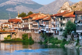 amasya-ili-ve-ilceleri-tarih-kultur-ve-ekonomiyle-dolu-detayli-rehber.jpg