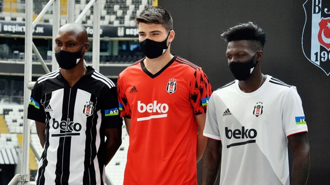 besiktas-formalarinda-yeni-sezon-tasarimlari.jpg