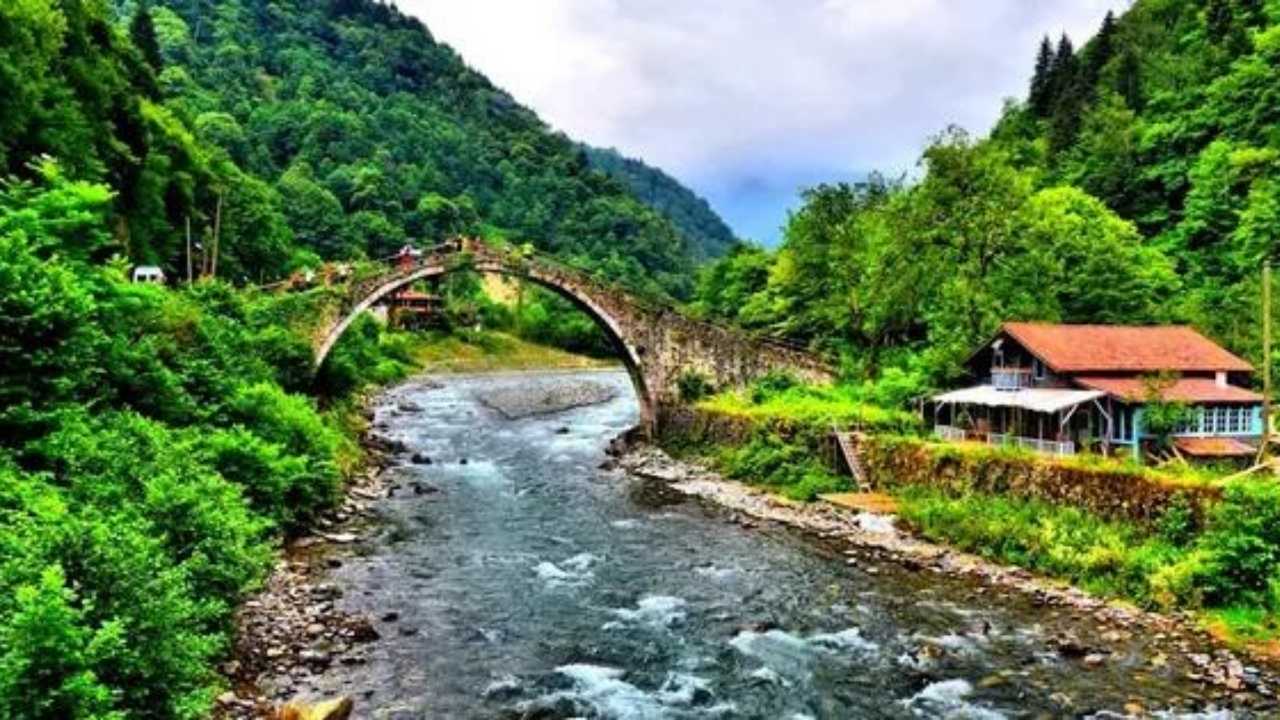 rize-ili-ve-ilceleri-tarih-kultur-ve-ekonomiyle-dolu-detayli-rehber.jpg