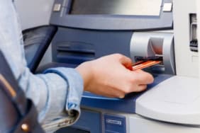 ATM’lerden Para Çekmek Artık Daha Güvenli Yeni Belge Zorunluluğu