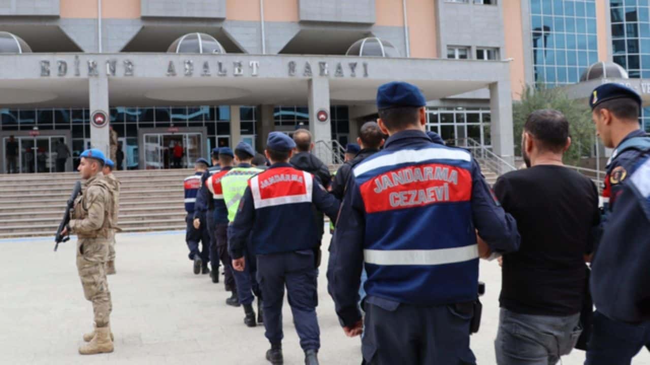 Edirne’de Yunanistan’a Kaçmaya Çalışan 7 Terör Şüphelisi Yakalandı