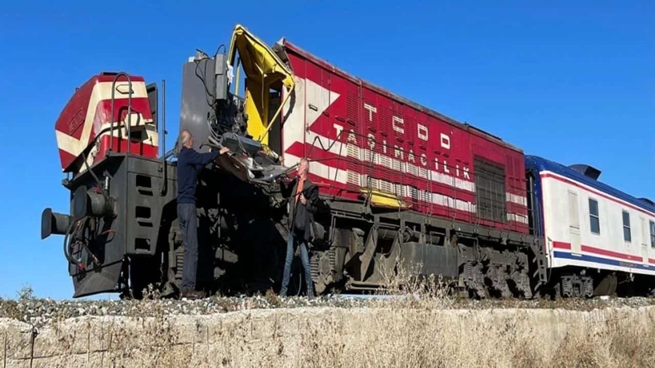 Muş'ta Tren Kazası 1 Ölü, 2 Yaralı