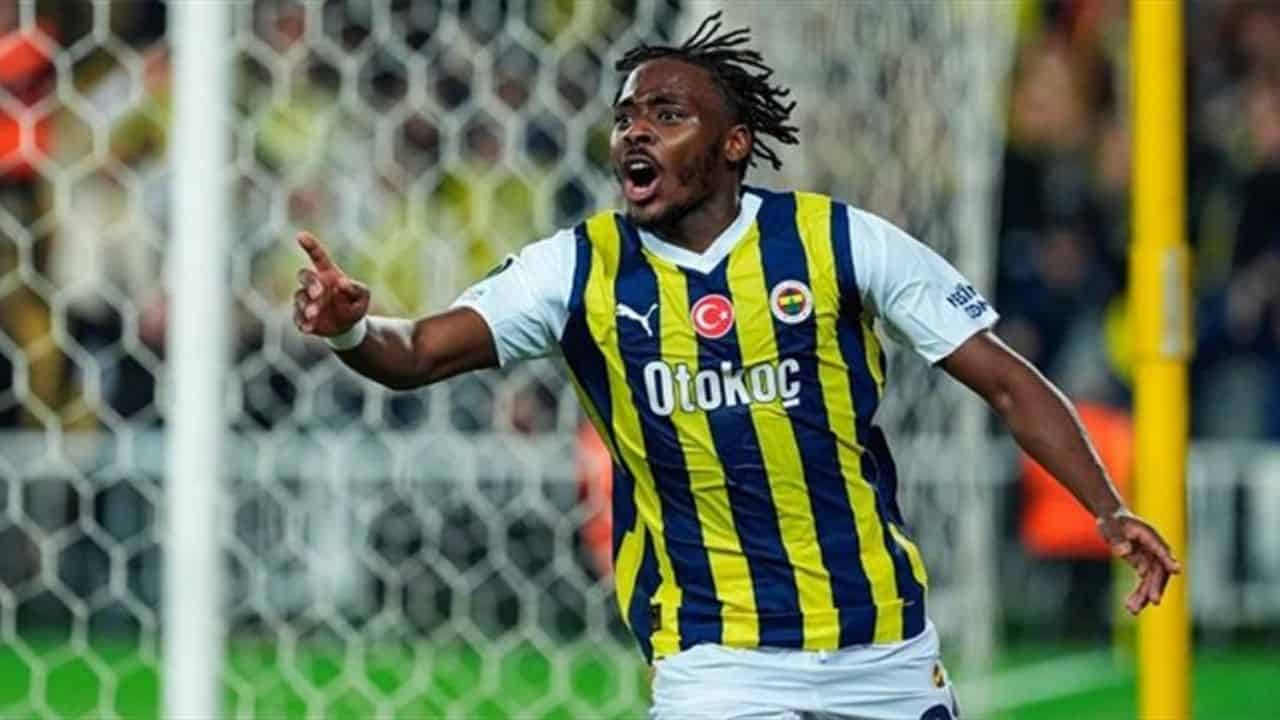 _Fenerbahçe'nin Sağ Bekinde Önemli Bir Dönüm Noktası Bright Osayi-Samuel'in 100. Maçı